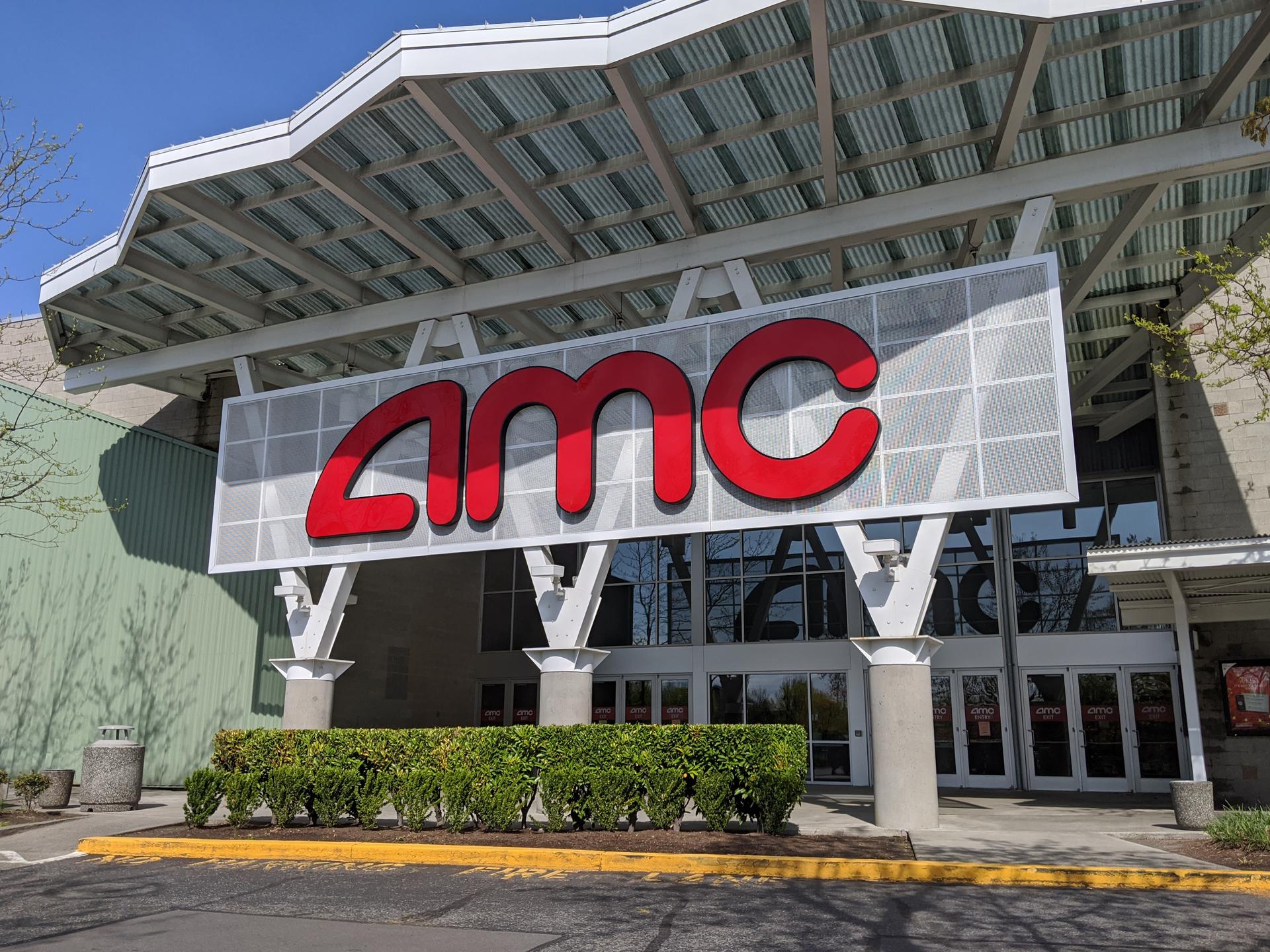 זינוק של כמעט 100% במניית AMC: האם הראלי הנוכחי מוצדק?