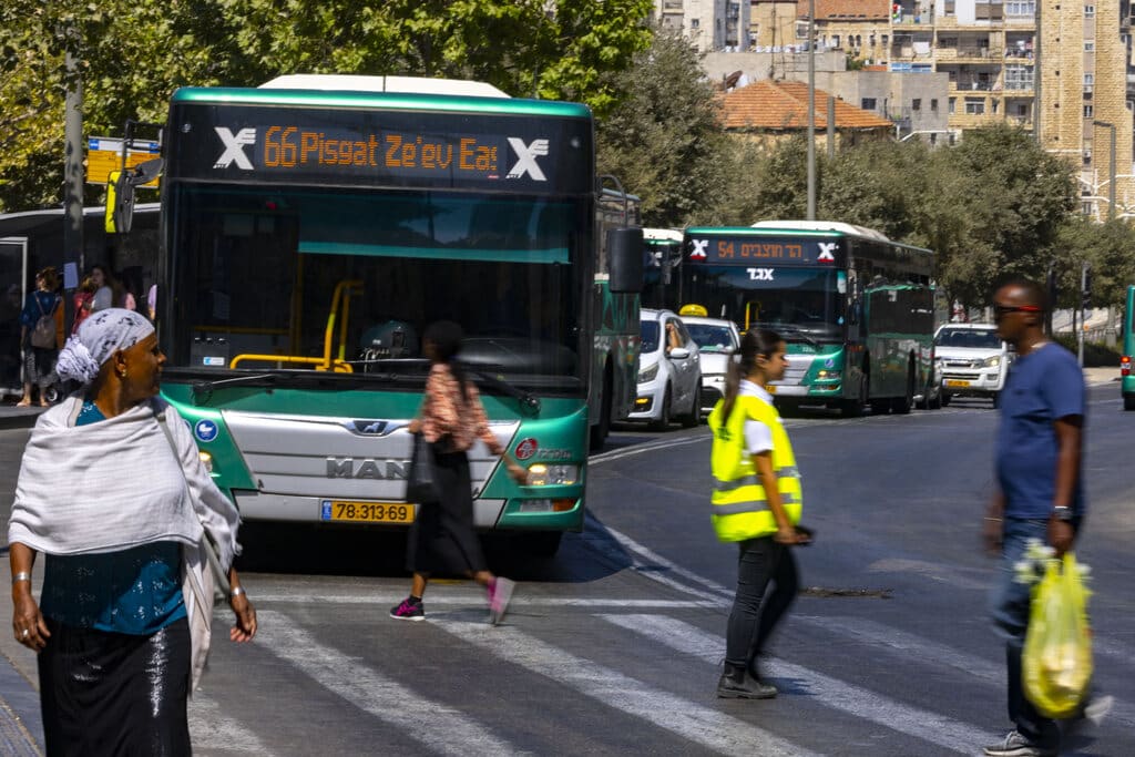 נקנסנו – רבע מיליון דו"חות לנוסעים בתחבורה הציבורית: "ייתכן שזה בשל תגמול הפקחים"