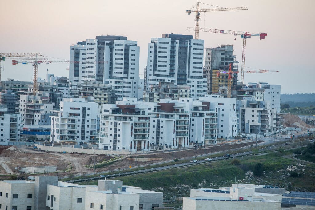 ל-290 אלף איש יש יותר מדירה אחת, כמה מחזיקים 10 דירות בבעלותם?