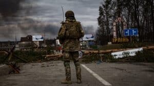 Irpin,,Ukraine,-,5,March,2022:,Ukrainian,Soldier,Stands,On