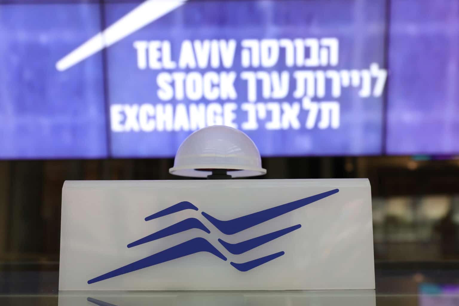 מגמה מעורבת בבורסה בתל-אביב; אל על נופלת ב-4.2%