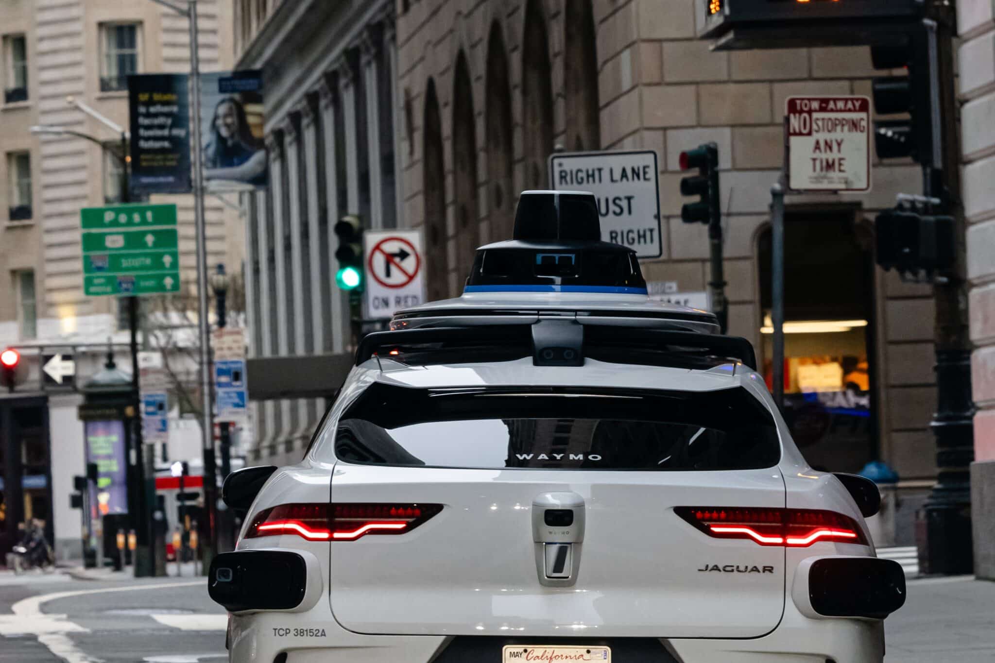 Waymo רכב אוטונומי | צילום: שאטרסטוק