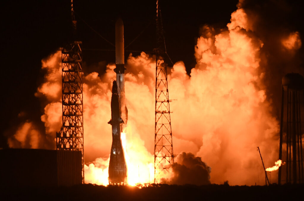 רקטת ניו גלן של Blue Origin | קרדיט: Anadolu via Reuters Connect