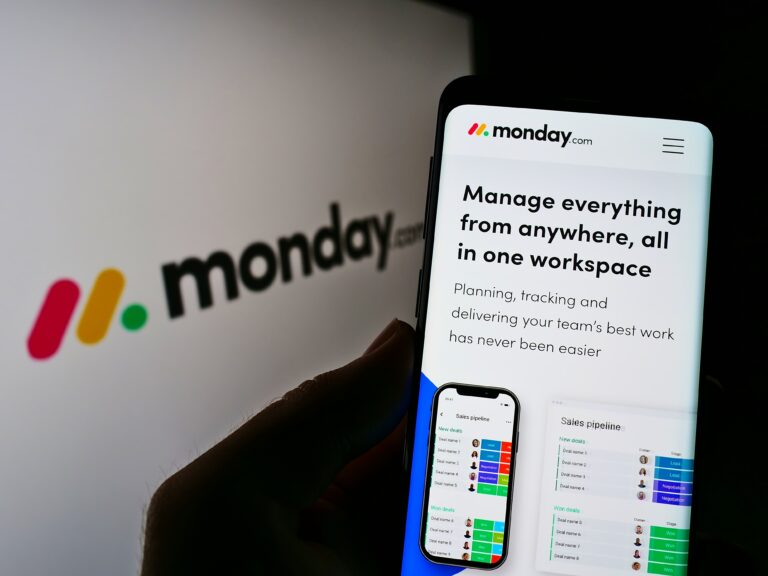 מאנדיי | צילום: שאטרסטוק, T. Schneider