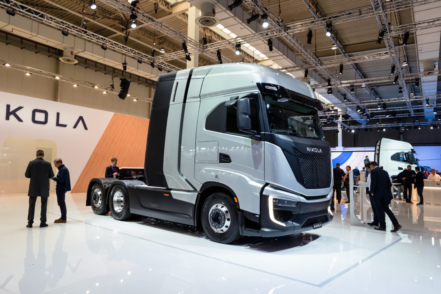 סופה של יצרנית המשאיות המונעות במימן: ניקולה פושטת רגל