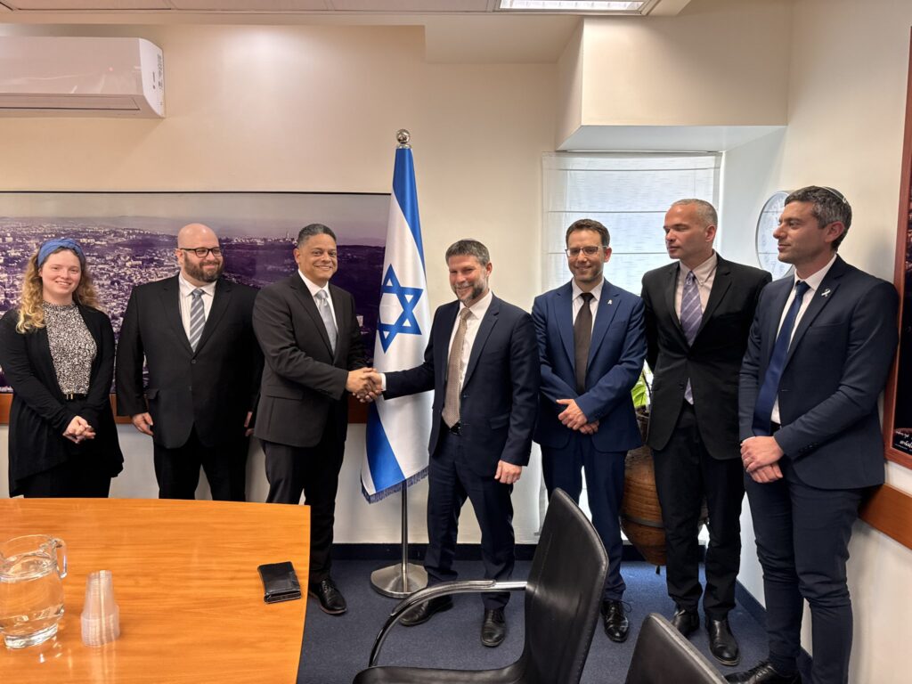 פגישת שר האוצר והבכיר בבנק העולמי | צילום: דוברות שר האוצר