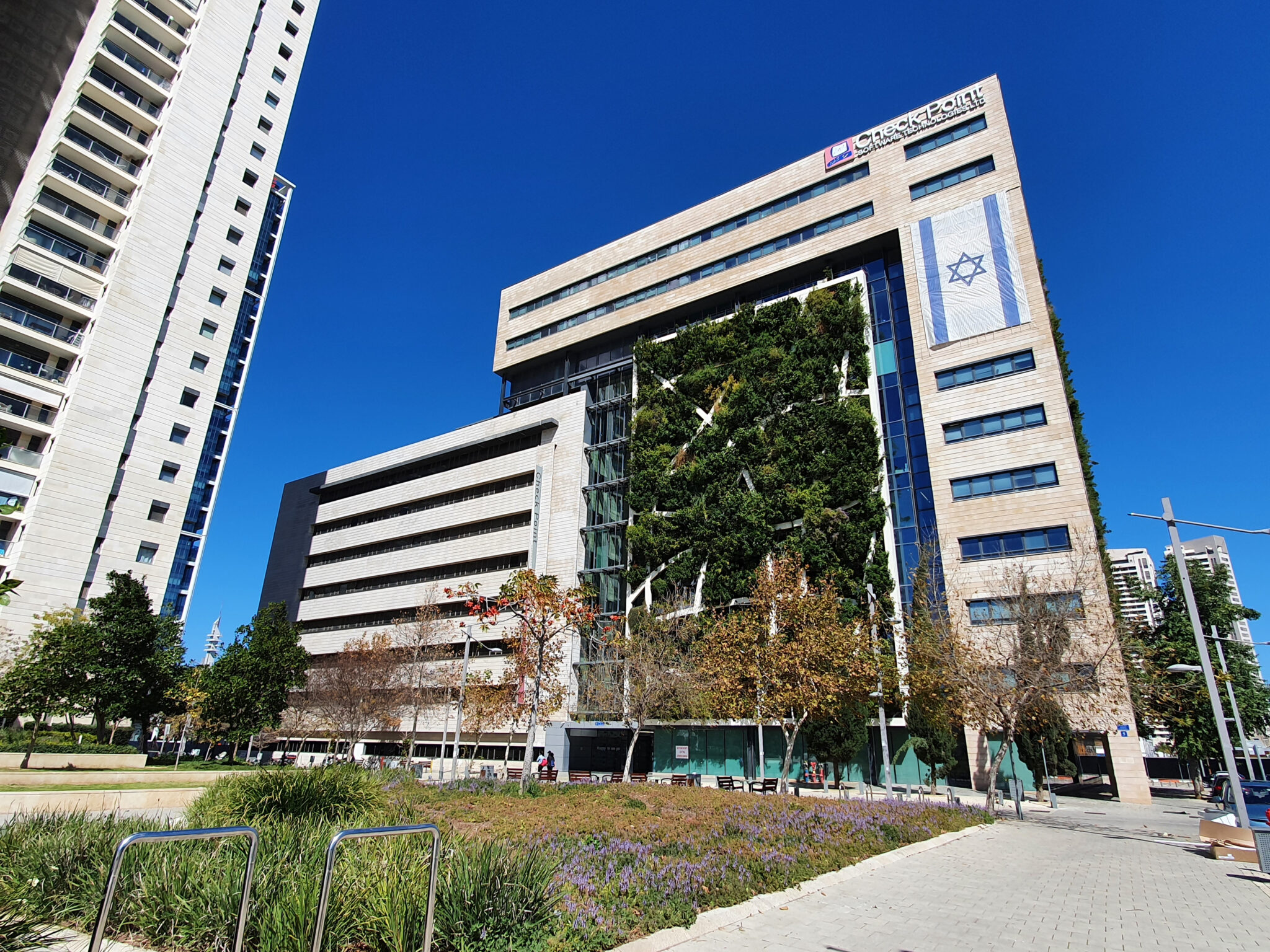 מטה חברת צ'קפוינט, תל אביב | Vered Barequet, שאטרסטוק