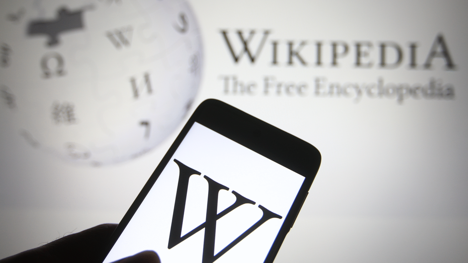 התובע הרפובליקני נגד ויקיפדיה: "משכתבת אירועים היסטוריים"
