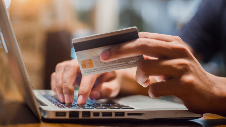 חברת Pai-Pay הגישה בקשה לרשות ני"ע להיות מנפיק רביעי של כרטיסי אשראי