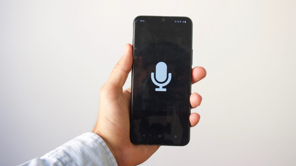 הקלטת שיחה, אילוסטרציה | קרדיט: שאטרסטוק