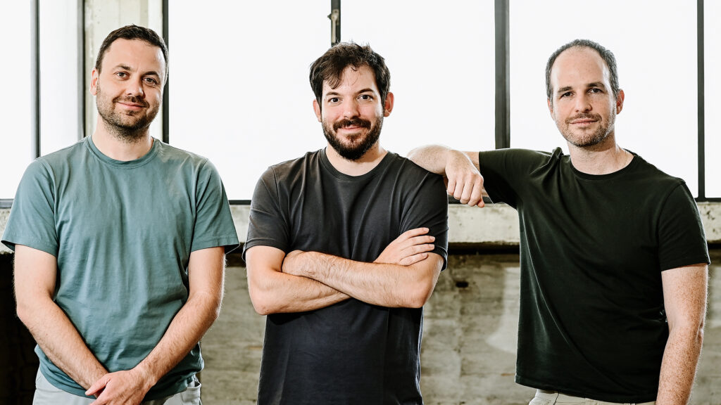 עילי אברמוביץ (מנכ"ל), אייל פישר (CTO) ומיכאל גלדישב (VP R&D) | קרדיט: אלה ברק