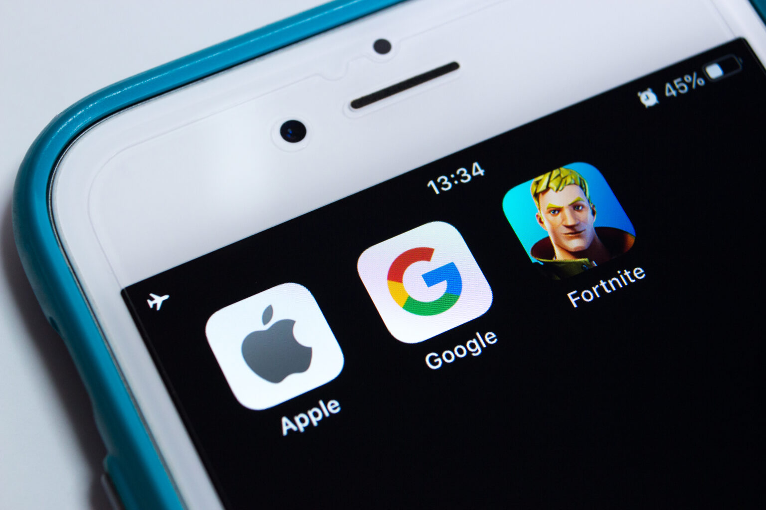 פסק דין באוסטרליה: ניצחון חלקי לאפיק גיימס על אפל וגוגל