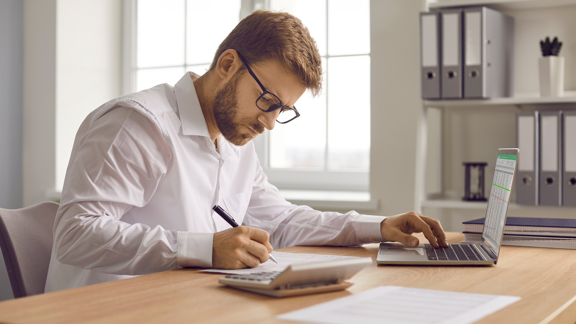 משרד רואה חשבון, אילוסטרציה | קרדיט: שאטרסטוק