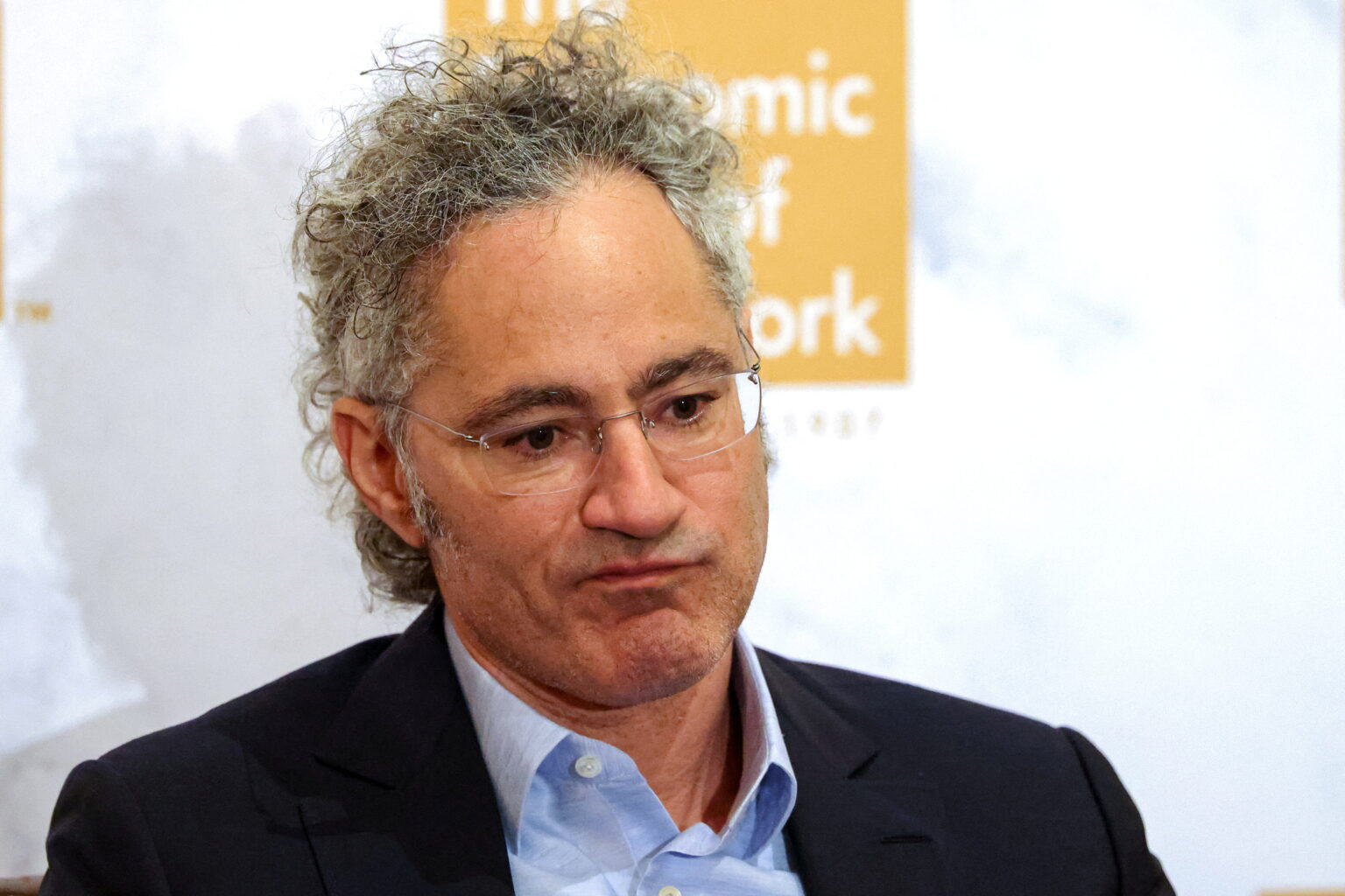 פלנטיר מציגה: רווחים גבוהים מהצפוי ומעלה תחזית לרבעון הבא