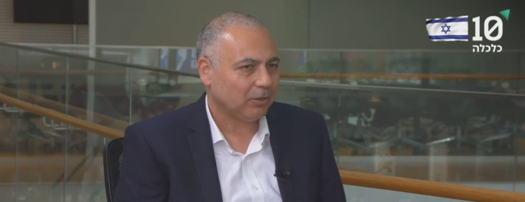 ויקטור בהר, הכלכלן הראשי של בנק הפועלים