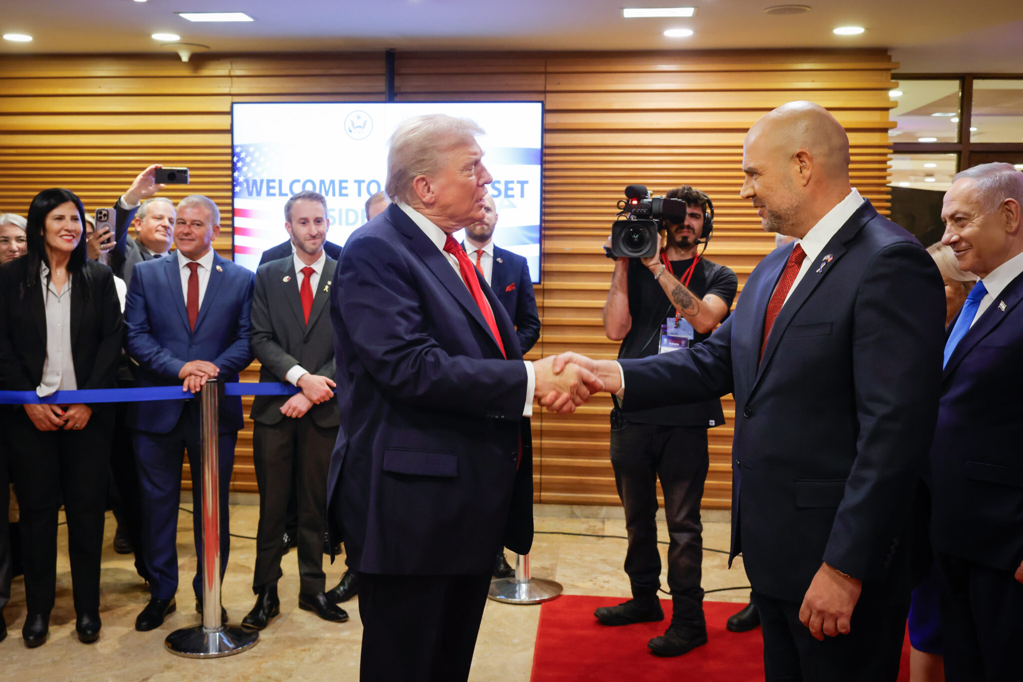 נשיא ארה"ב דונלד טראמפ ויו"ר הכנסת אמיר אוחנה | צילום: דוברות הכנסת