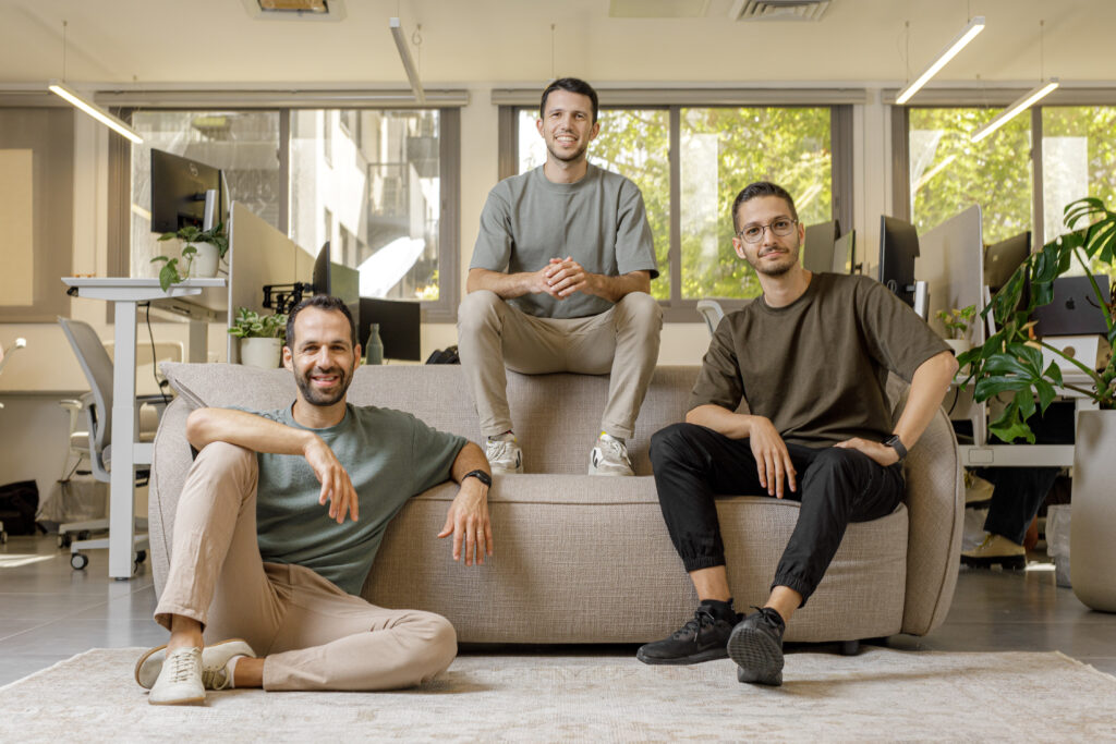 מימין לשמאל: גיא פרגל, אסף וינר ואורן סבן. צילום: עומר הכהן