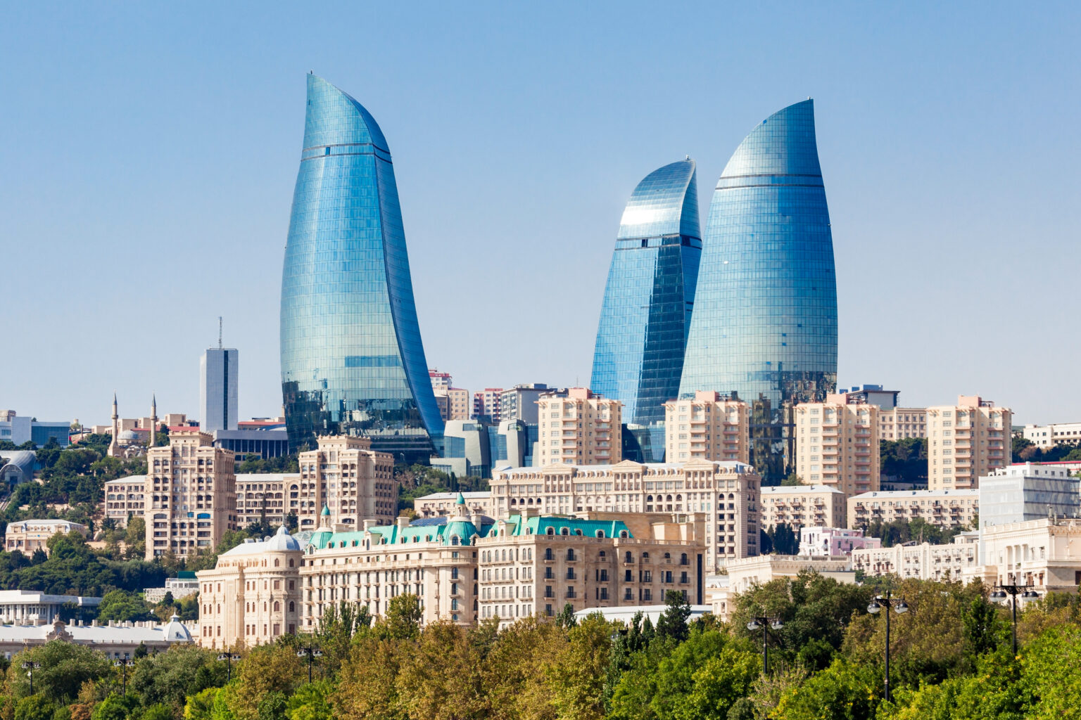 מרכז החדשנות לדזרטק ואקלים חתם על הסכם עם פארק הייטק באזרבייג'ן