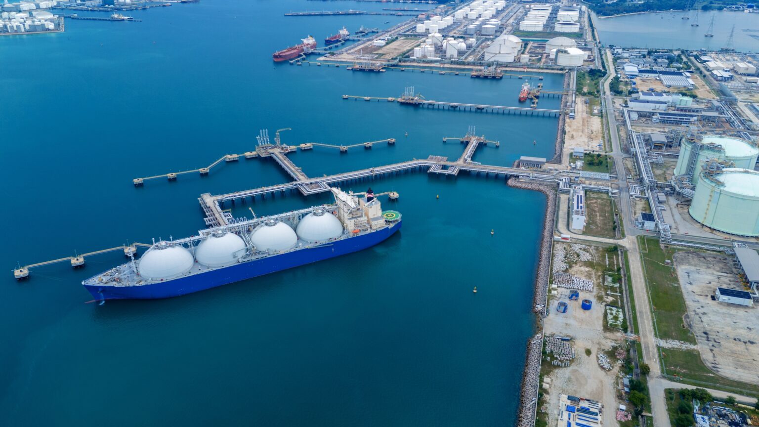 קטאר סגרה את מפעל הגז המרכזי – והמחירים מזנקים