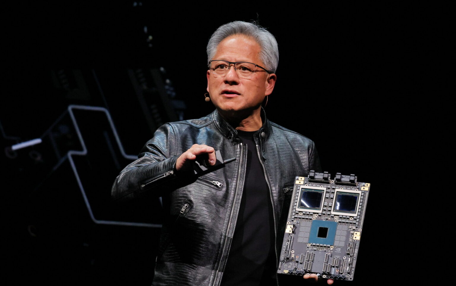 בשל עיכובים בפיתוח השבבים העצמאיים: מטא תרכוש מעבדי אנבידיה