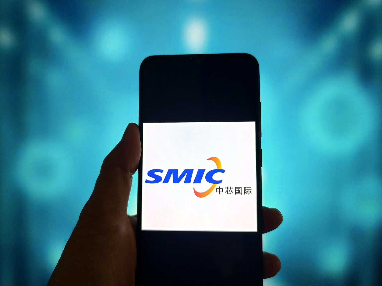 ענקית השבבים הסינית רוכשת שליטה מלאה בחברת בת