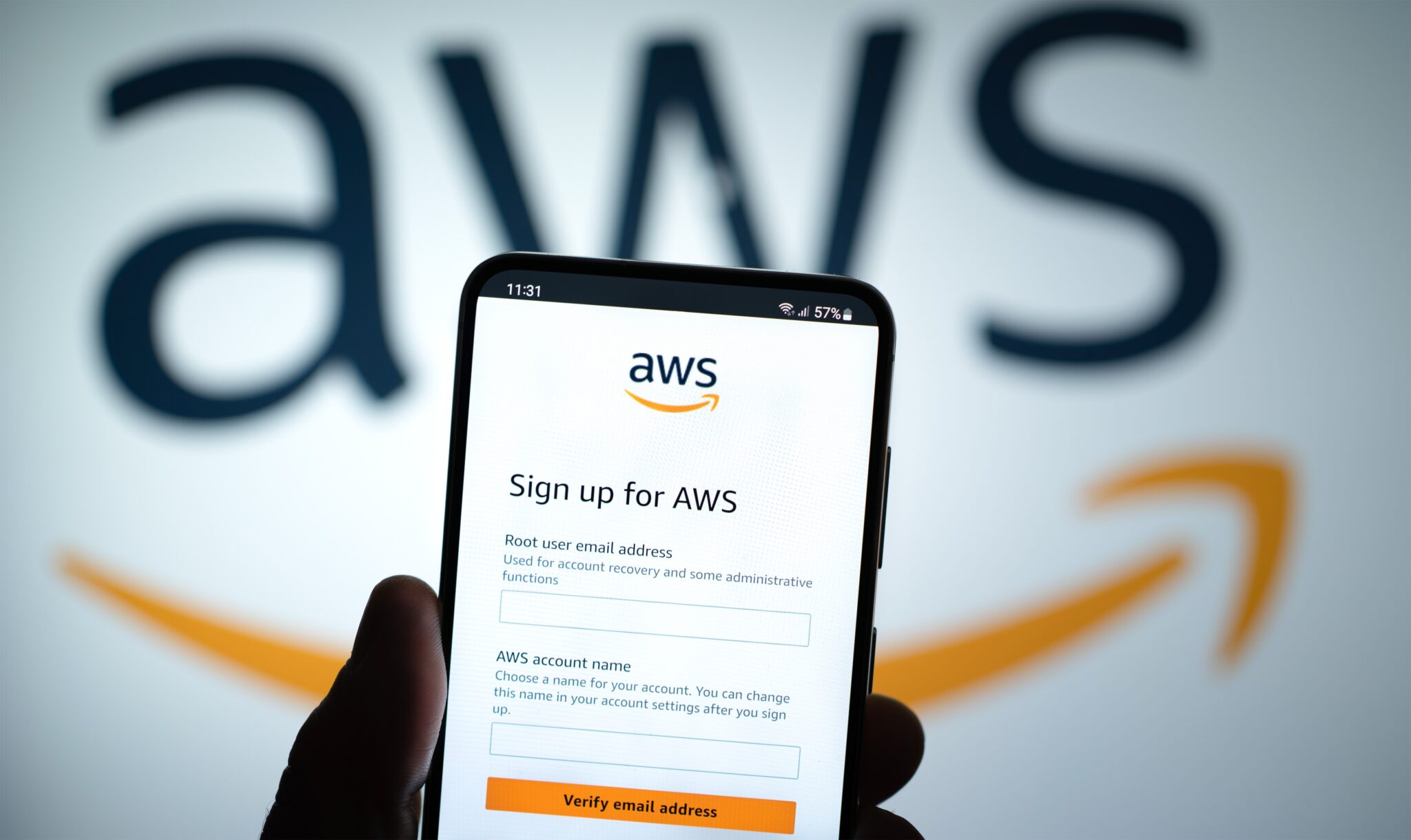 AWS, יחידת הענן של אמזון | צילום: שאטרסטוק