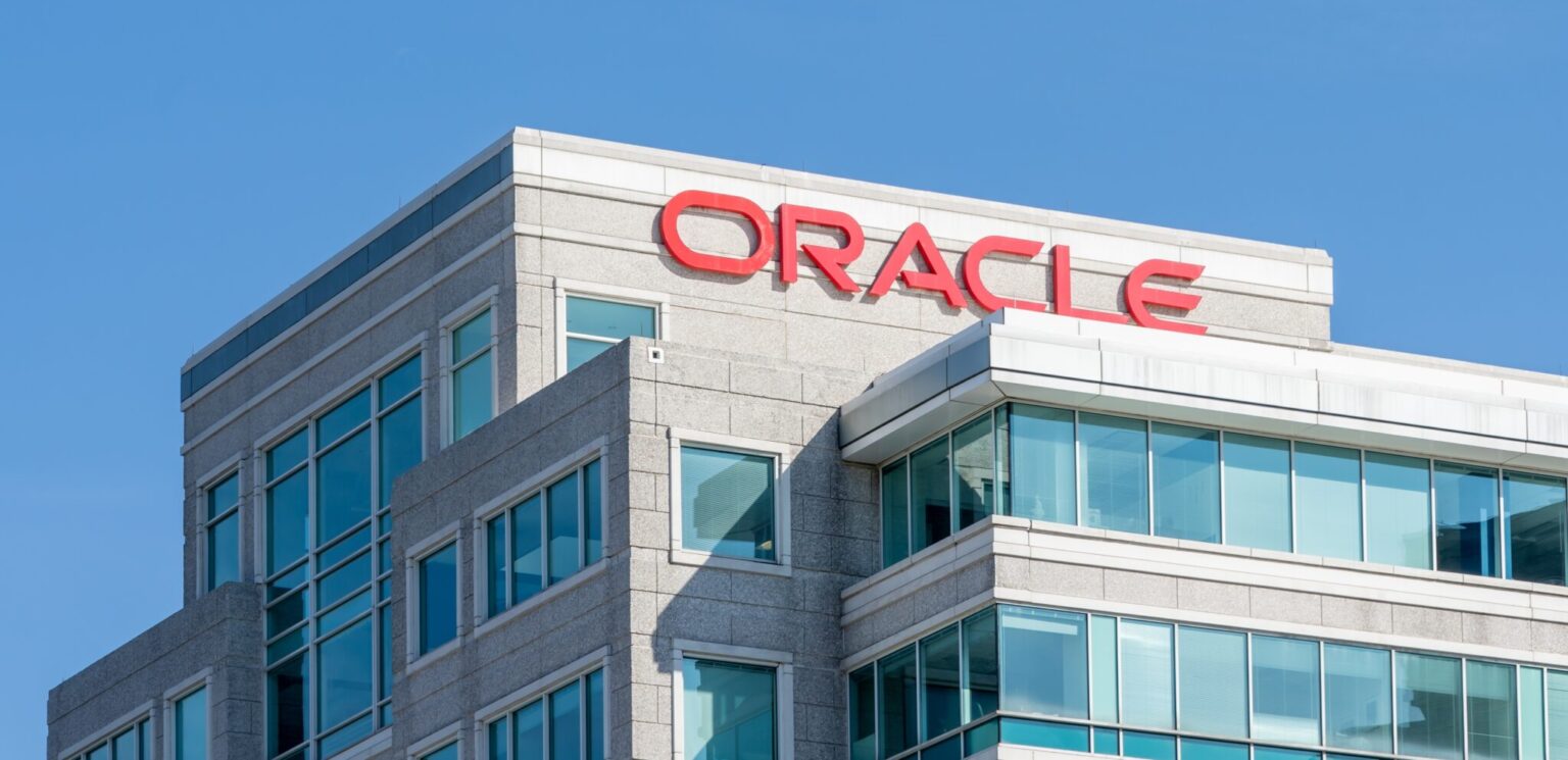 בעקבות השקעת ענק ב-AI: אורקל מתכננת פיטורי אלפים