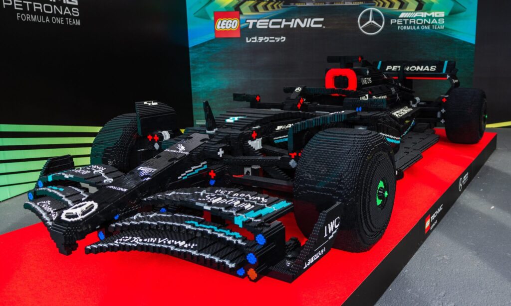 מכונית לגו מרצדס F1 ביפן | צילום: שאטרסטוק