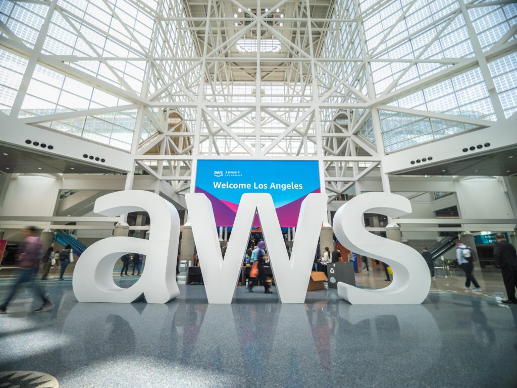 AWS, יחידת הענן של אמזון | צילום: שאטרסטוק