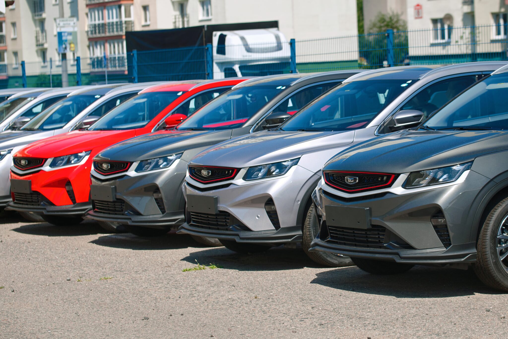 מכוניות סיניות של חברת ג'ילי | צילום: שאטרסטוק