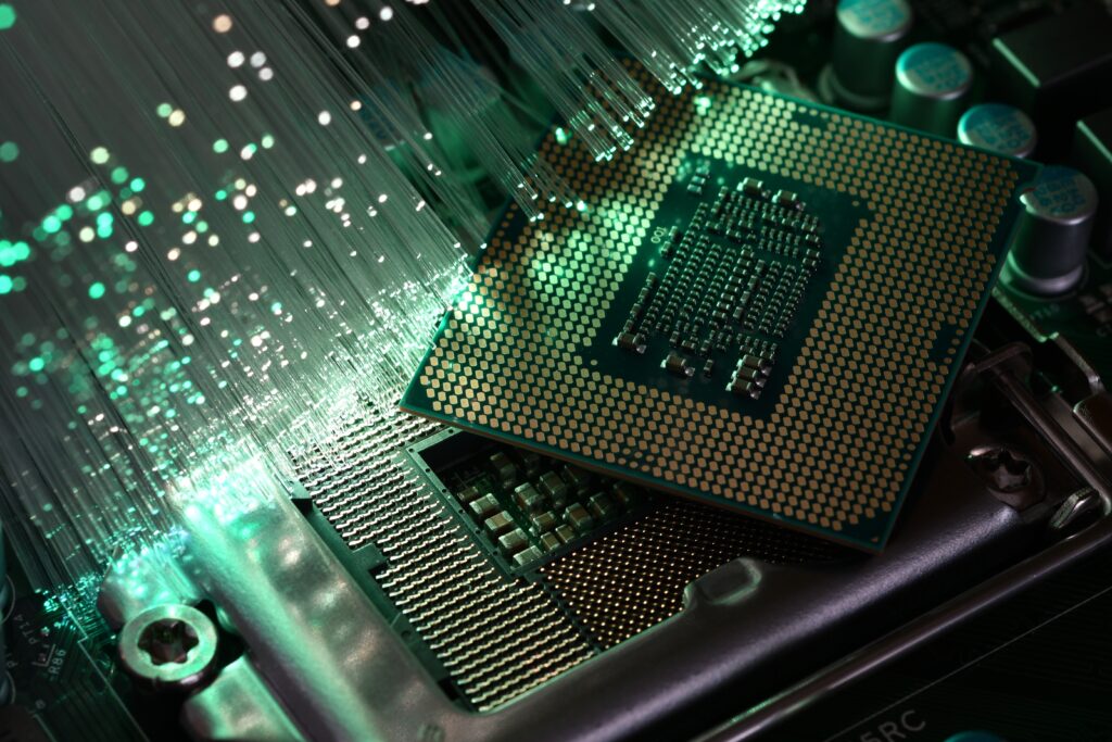 שבבים מוליכים למחצה | צילום: שאטרסטוק