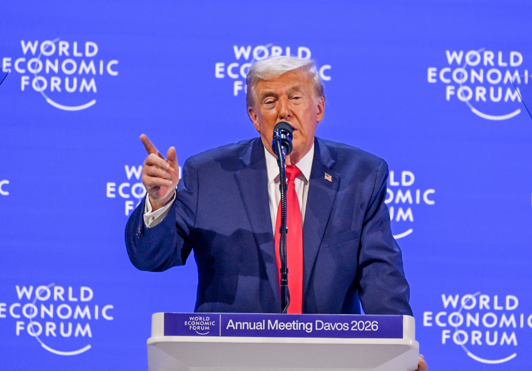 נשיא ארה"ב דונלד טראמפ נואם בפורום הכלכלי העולמי בדאבוס | צילום: רויטרס