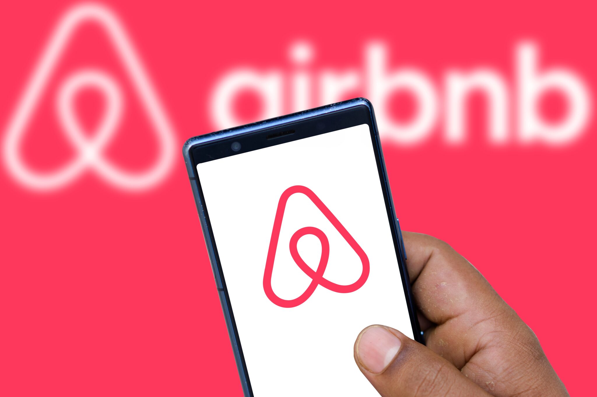 אפליקציית Airbnb | צילום: שאטרסטוק