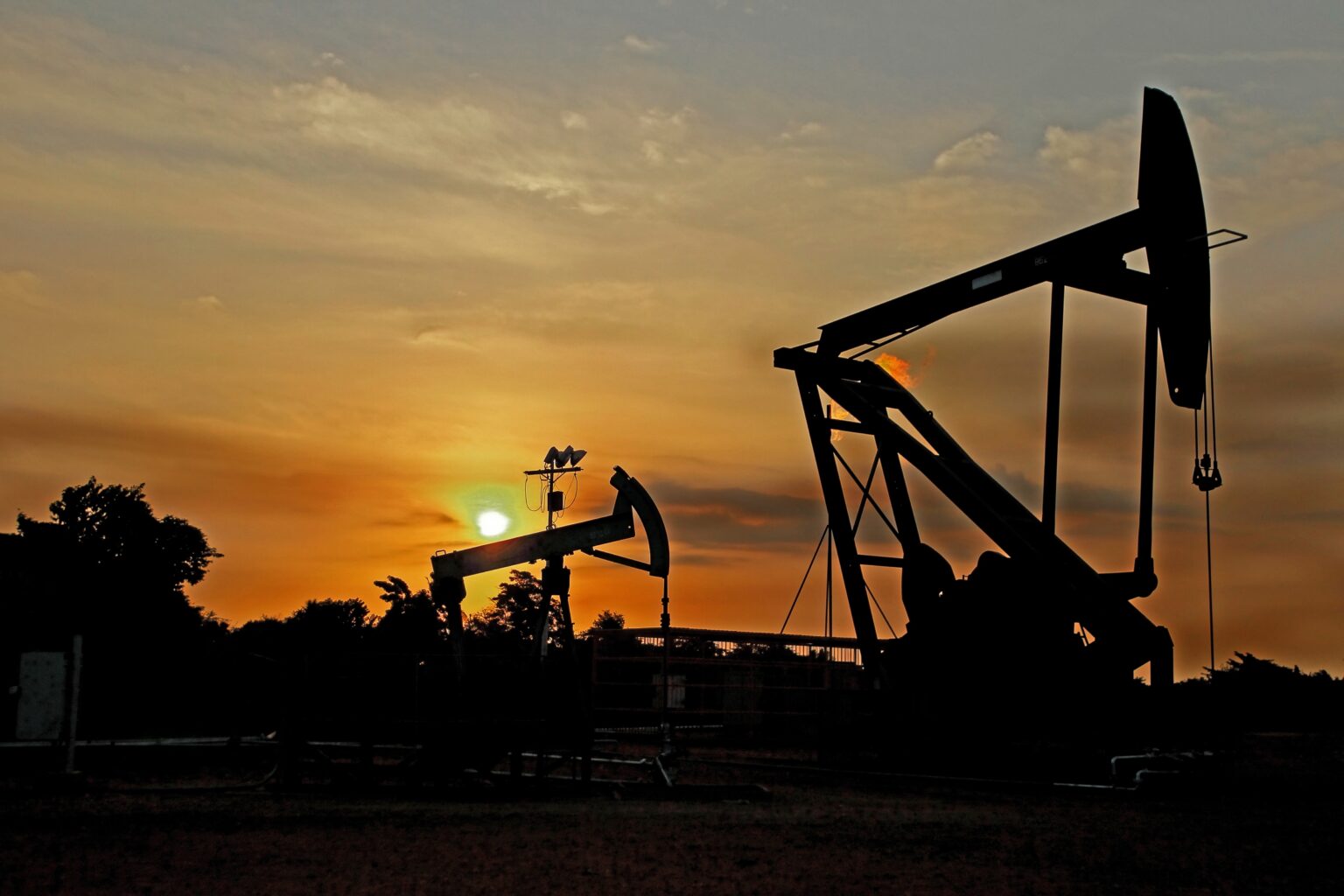 בעקבות ייצוא מוגבר: אופ"ק+ שוקלת הגדלת ייצור נפט