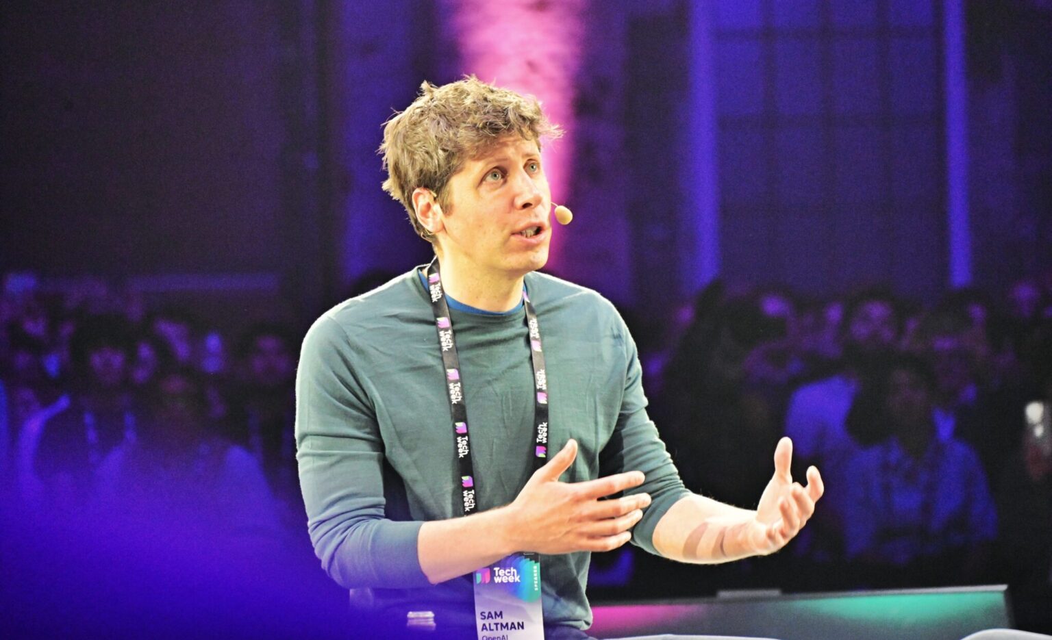 OpenAI במגעים לגיוס השקעות של 40 מיליארד מענקיות טכנולוגיה