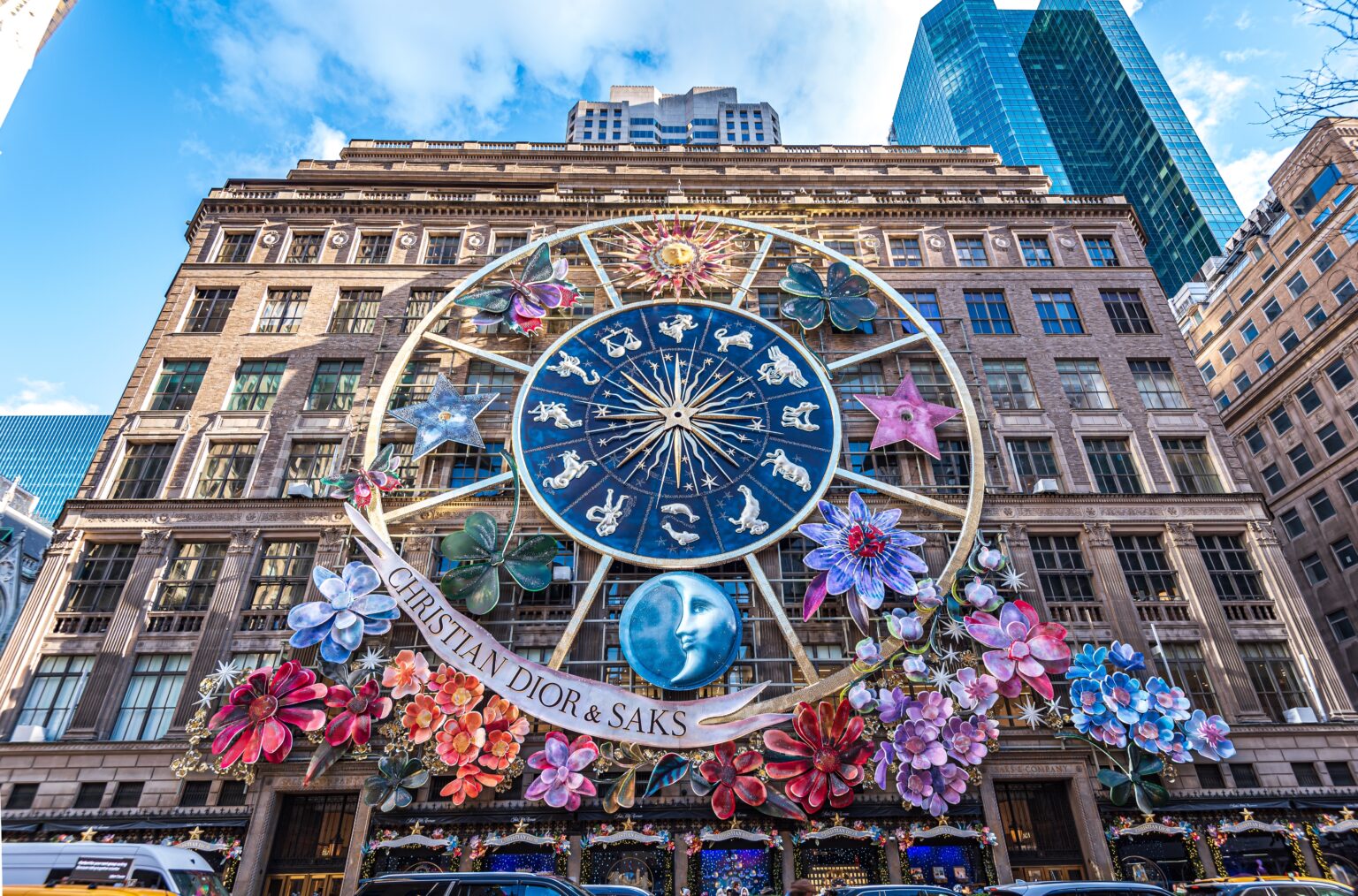 סופו של עידן? רשת היוקרה סאקס הגישה בקשה לפשיטת רגל