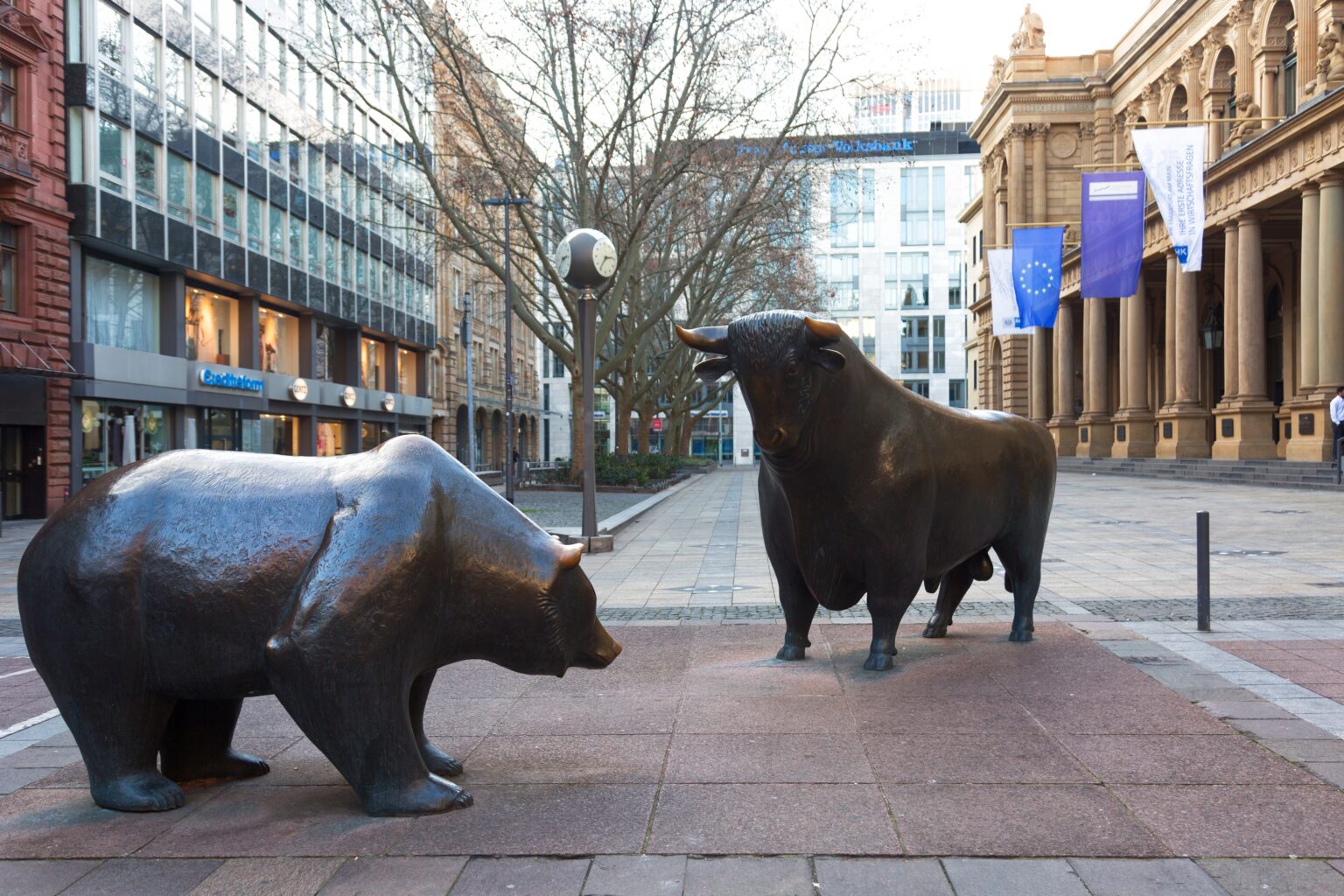 בעקבות התקיפה באיראן: הבורסות באירופה צונחות