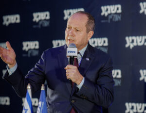 ניר ברקת. צילום: עקיבא שיינברגר - כנס בשבע