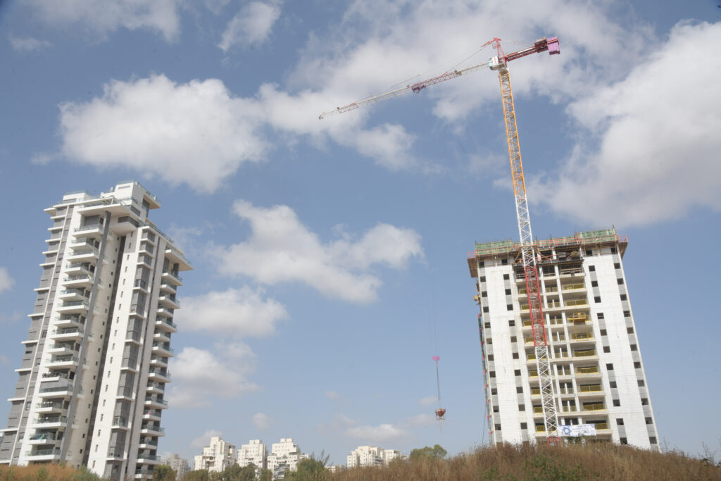 A construction site of new residential buildings in a new neighborhood in Beer Yaakov, on March 26,2020.