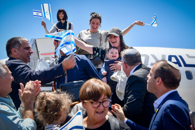 בהיקף 560 מיליון שקל: ועדת הכספים דנה בהטבות מס לעולים חדשים