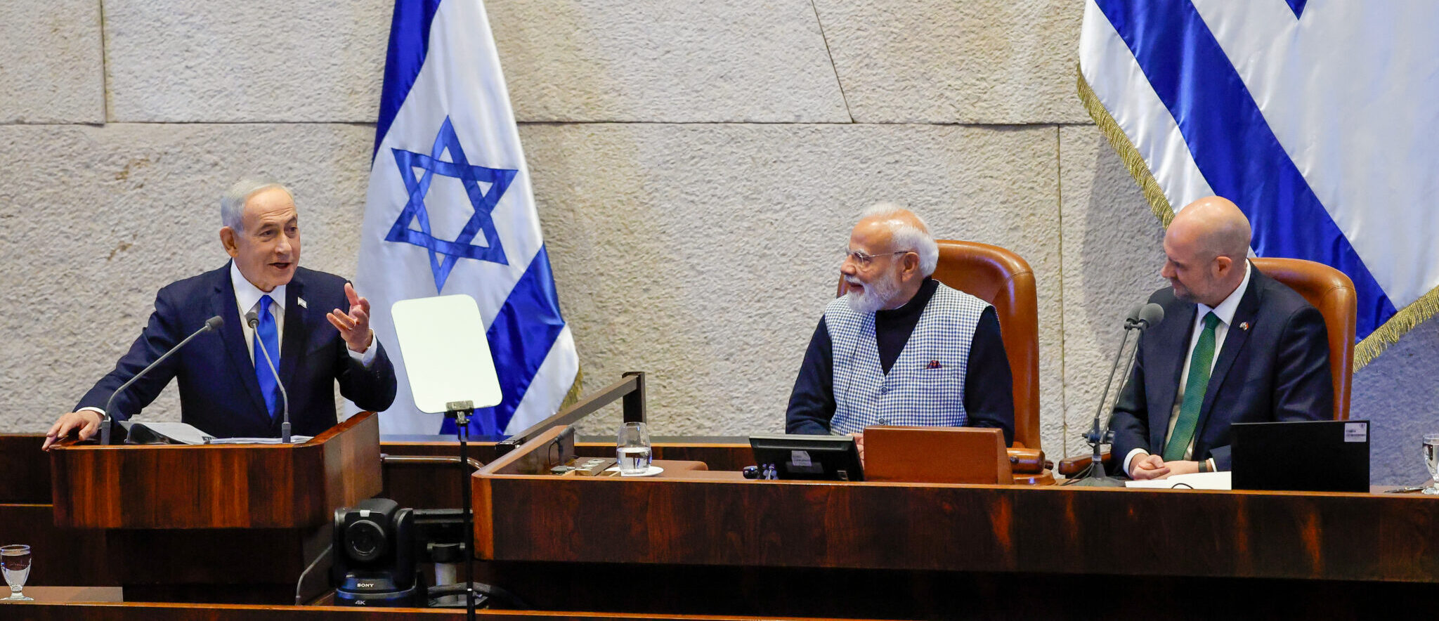 ראש ממשלת הודו, נרנדרה מודי, עם ראש הממשלה נתניהו ויו"ר הכנסת אמיר אוחנה | צילום: דוברות הכנסת, נועם מושקוביץ