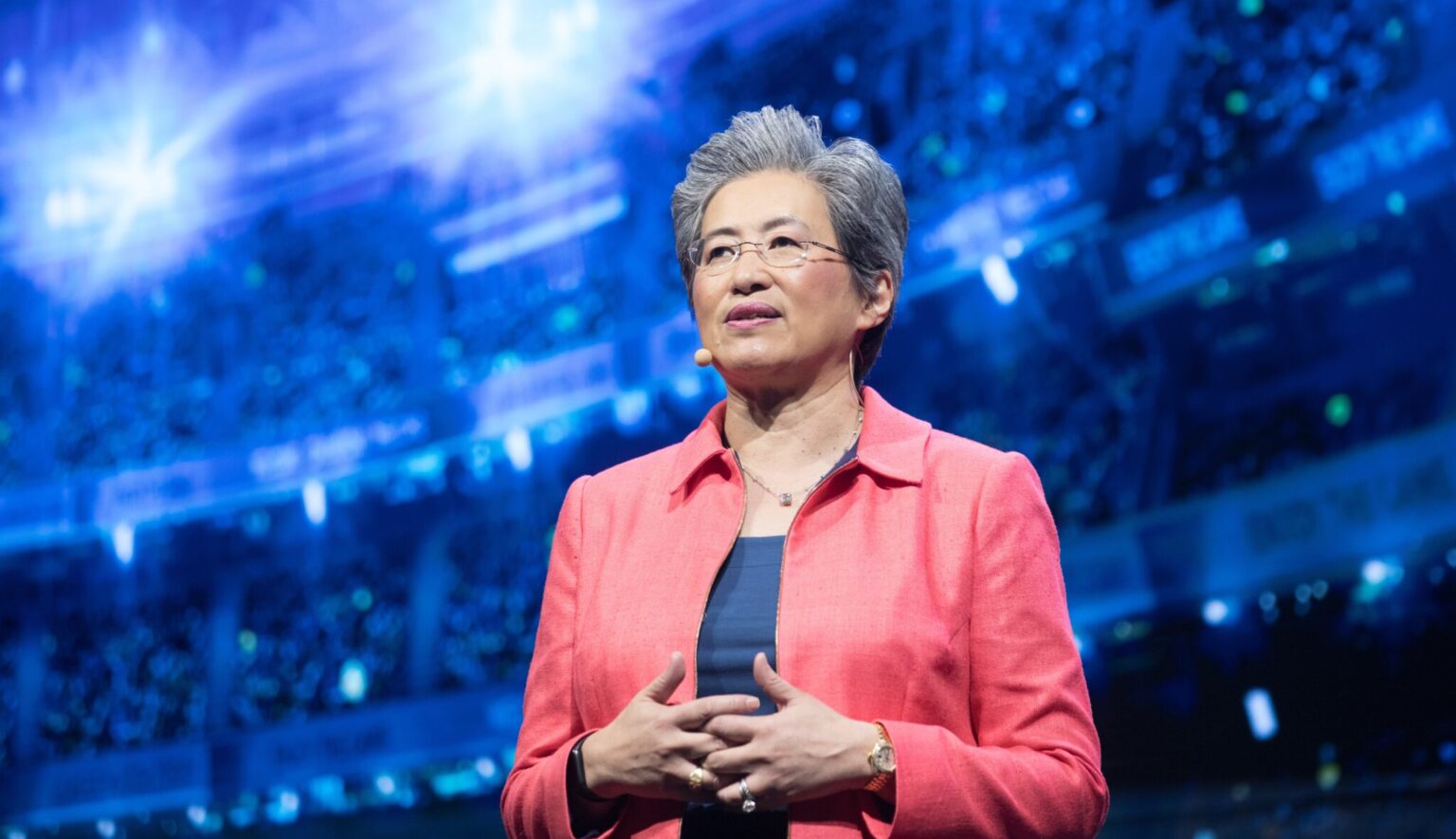 AMD עלתה על צפיות הרווחים – אך המניה צנחה