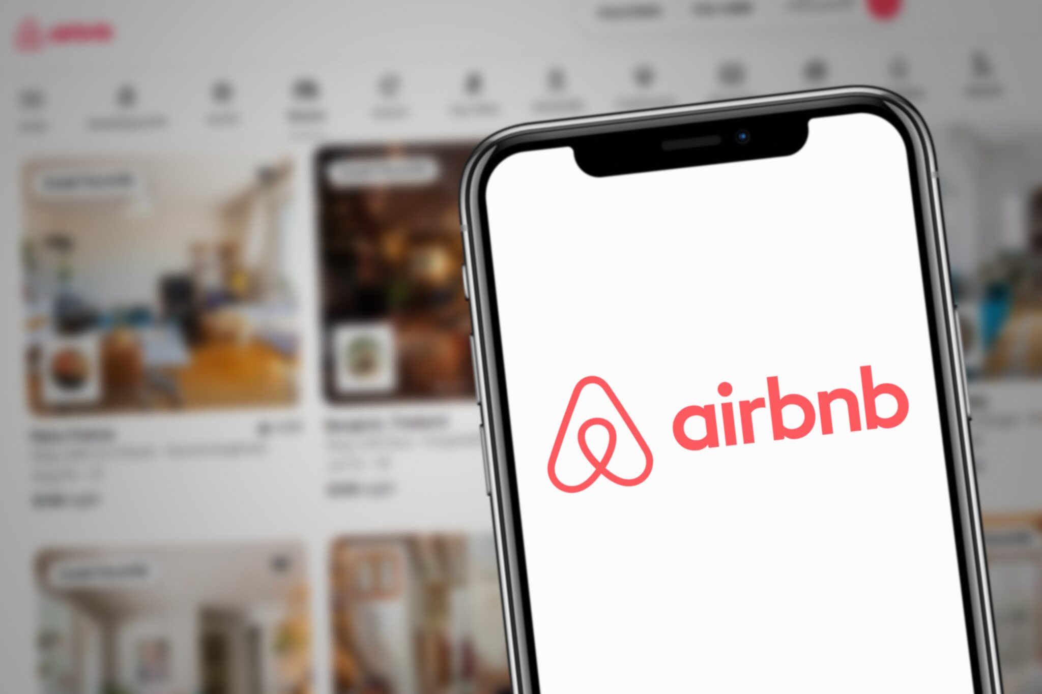 אפליקציית Airbnb | צילום: שאטרסטוק