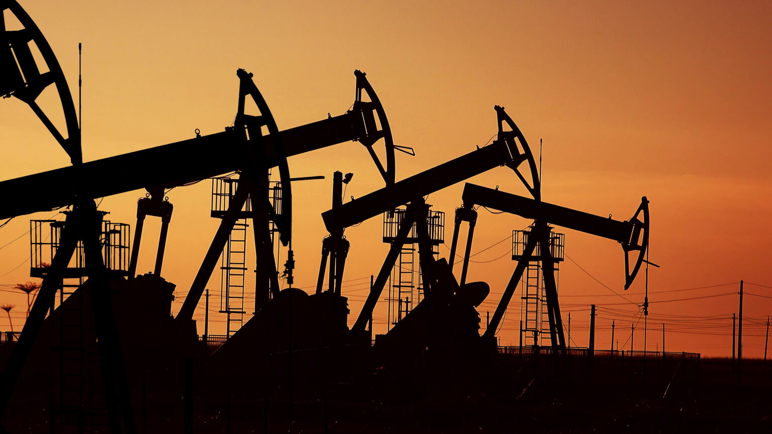 מחירי הנפט קפצו השבוע ב-35% על רקע המלחמה עם איראן