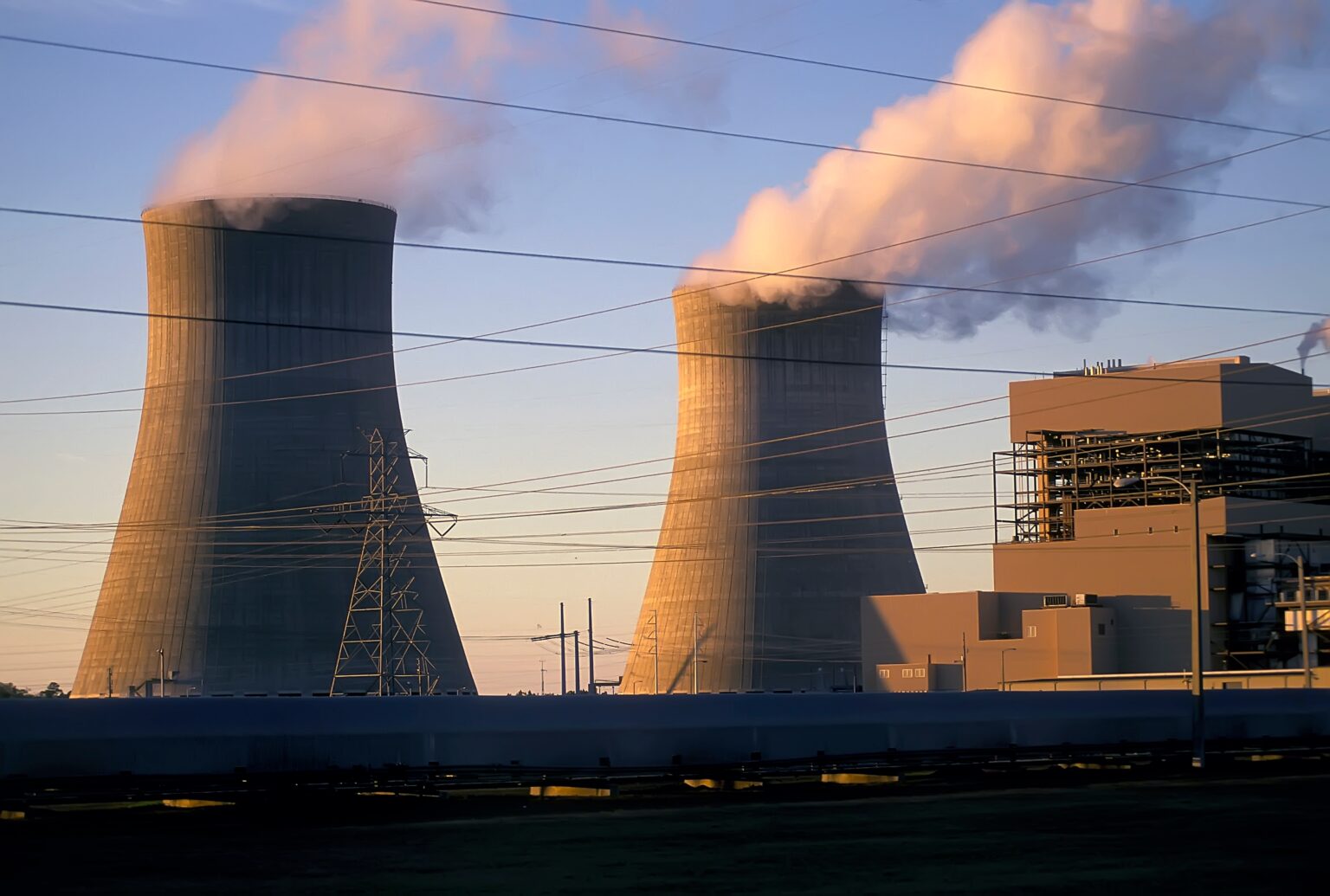 ארה"ב שוקלת שליחת כוחות מיוחדים לתפיסת מאגר הגרעין של איראן