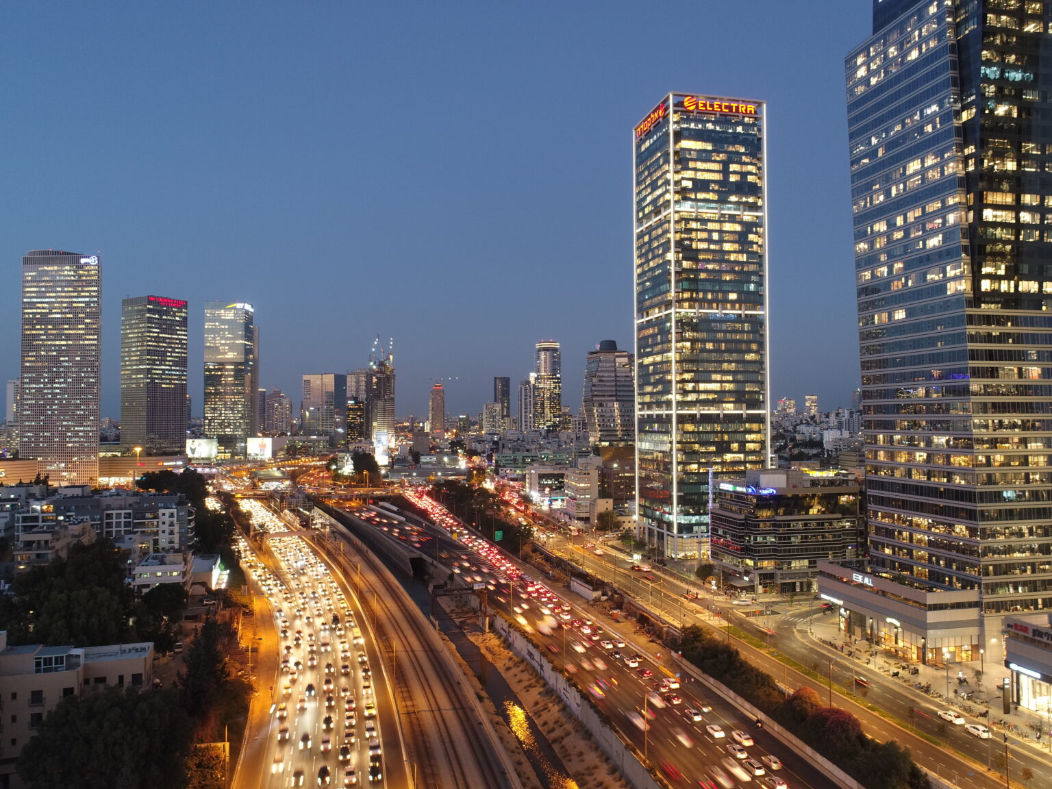 מגדל אלקטרה | צילום: רמי זרנגר