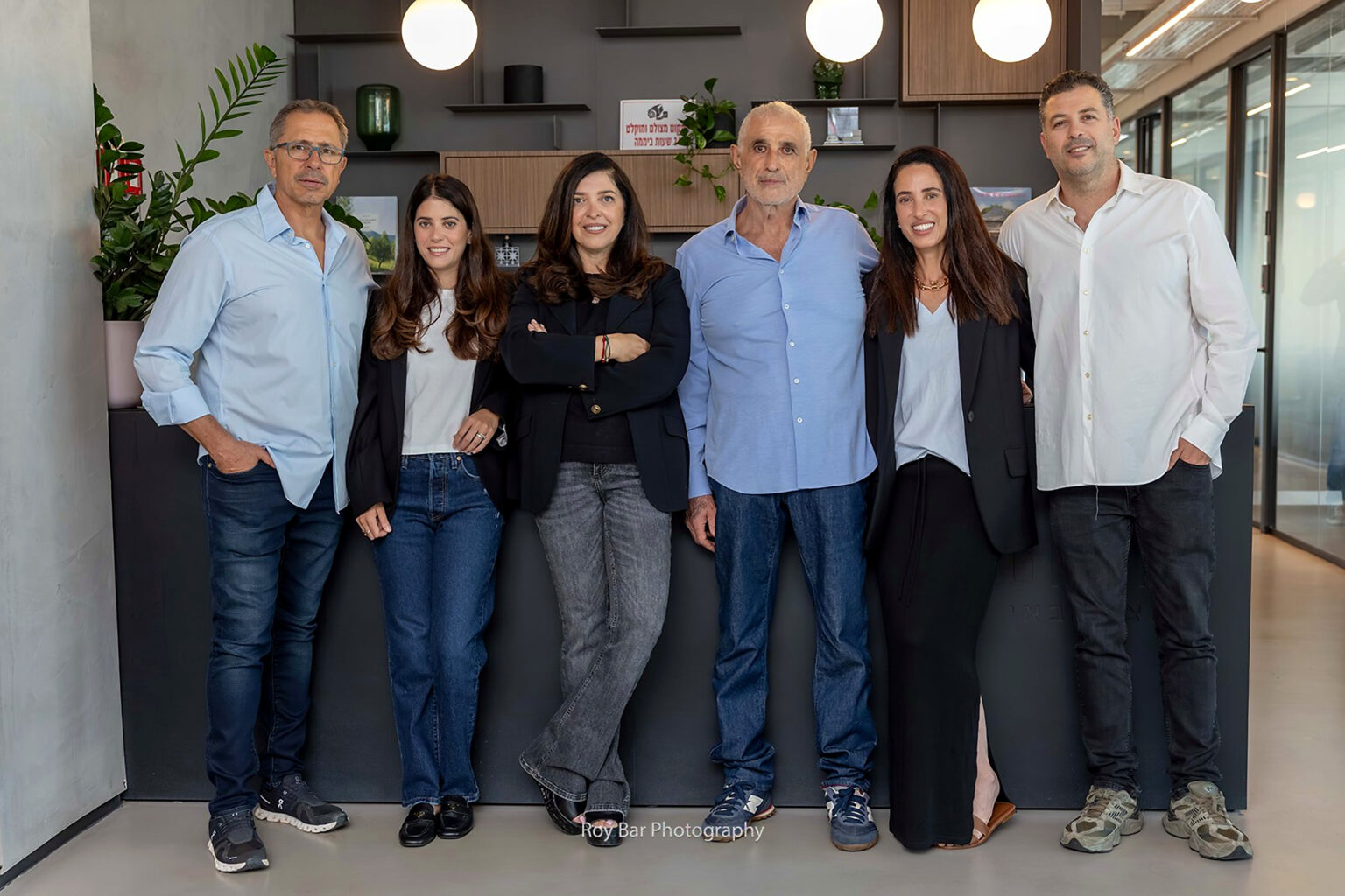 קבוצת גבאי השלימה הנפקה ראשונה לציבור