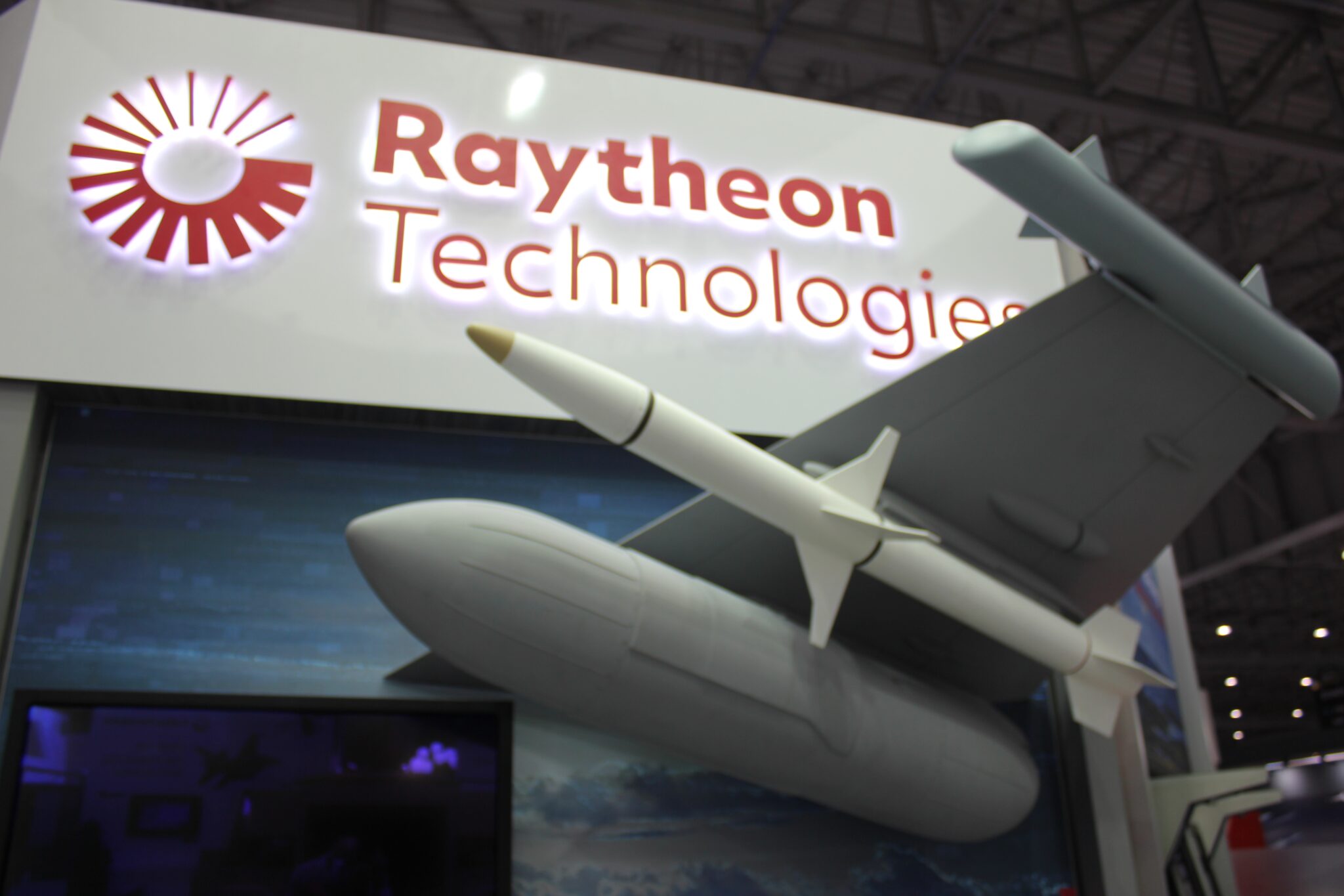 Raytheon, המייצרת את טיל הטומהוק | צילום: שאטרסטוק