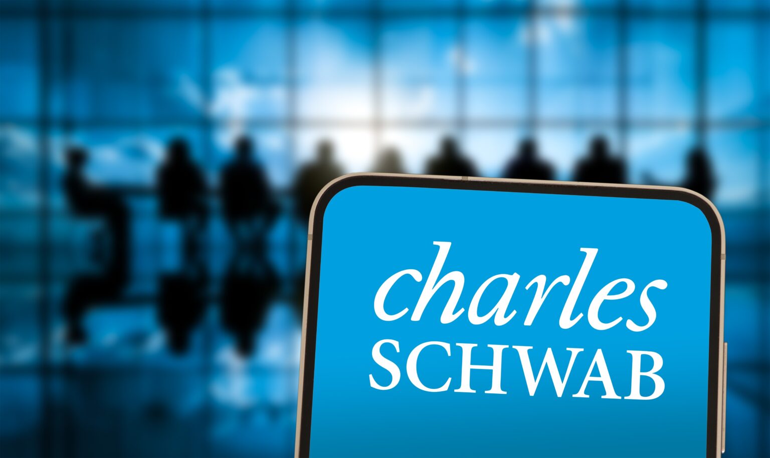 צ'רלס שוואב נכנסת לקריפטו – ומאתגרת את רובינהוד