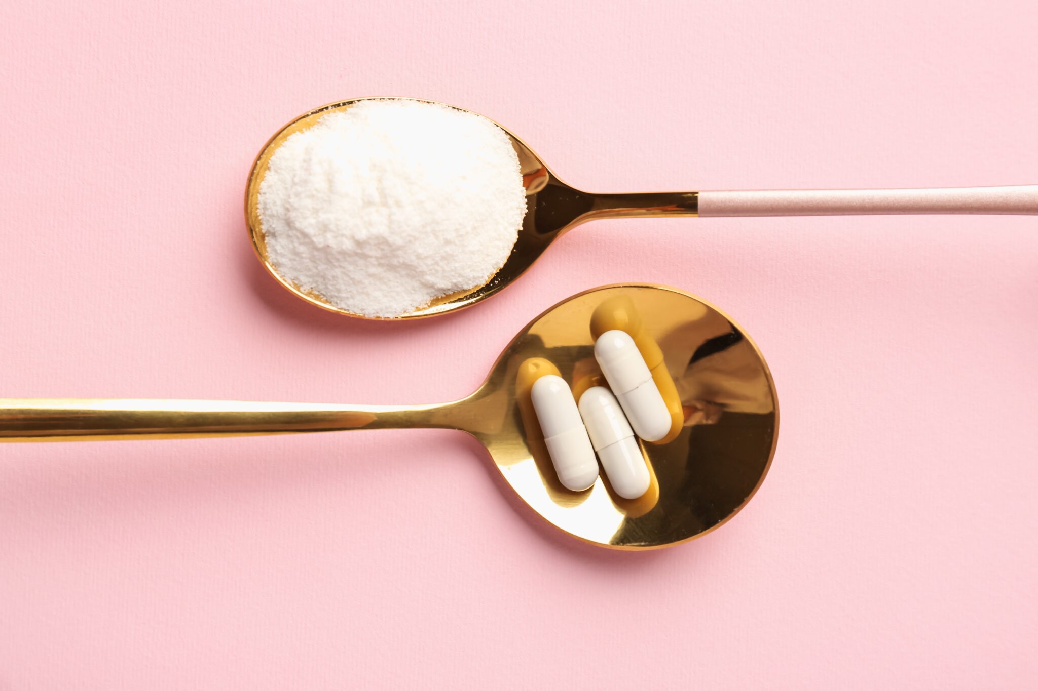 קולגן באבקה ובכדור | צילום: שאטרסטוק